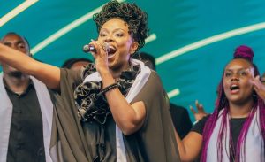 Tonzi witegura gusoza amasomo ya Master’s agiye gutaramira i Bruxelles